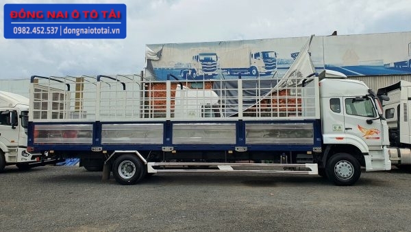 Howo NX240 thùng 9m8