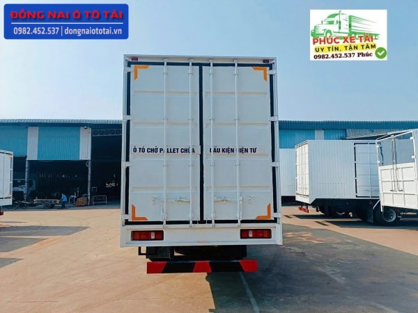 z7087145991106_1ab68dad96b1316a44517dcedf451b9f